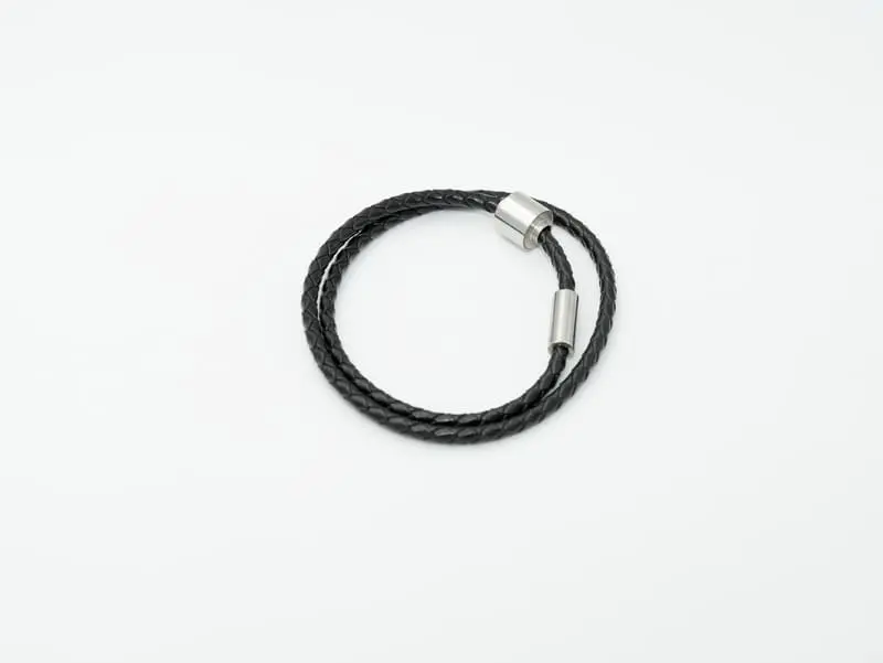 Pulsera de cuero para cenizas "Kríkos" 