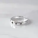 Anillo de Plata con Cenizas en Estrellas